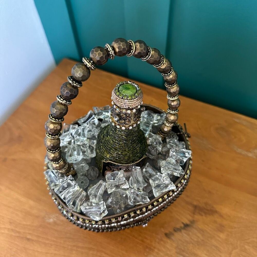 Mary Frances Brown Beaded CHAMPAGNE Bucket Bag with Gold Accents 🍾 🥂 - Picture 4 of 16